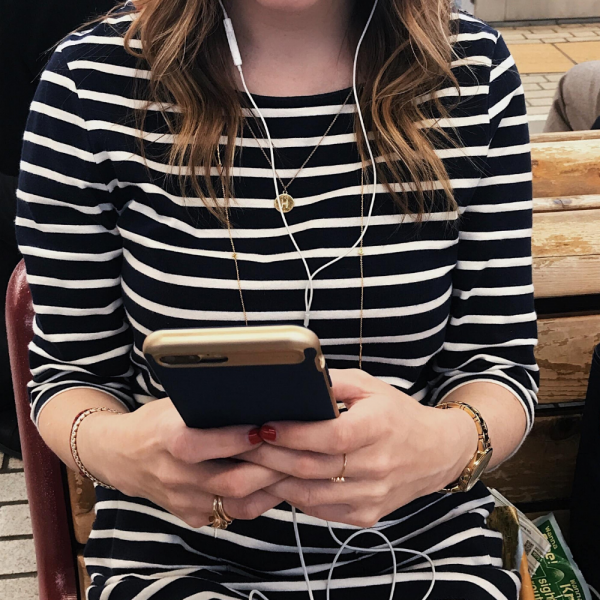 5 Podcasts I Listen To On the Road